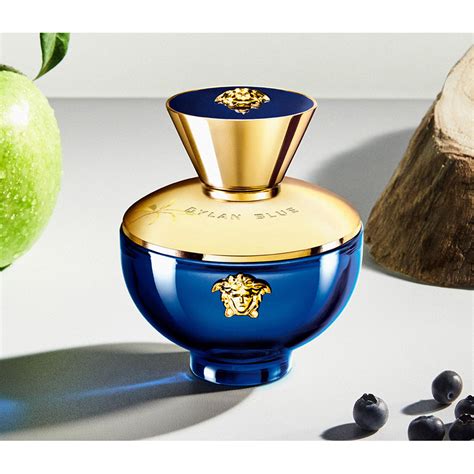 can you atomize versace dylan blue pour femme|Versace Dylan Blue.